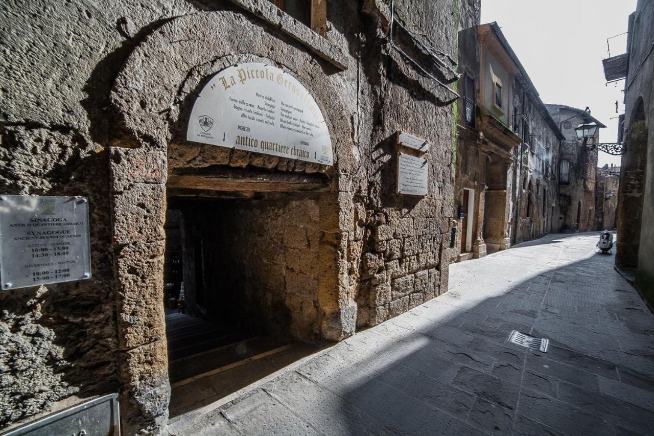 Отель Residenza Pitigliano Gens Petilia - Nuova Gestione Экстерьер фото