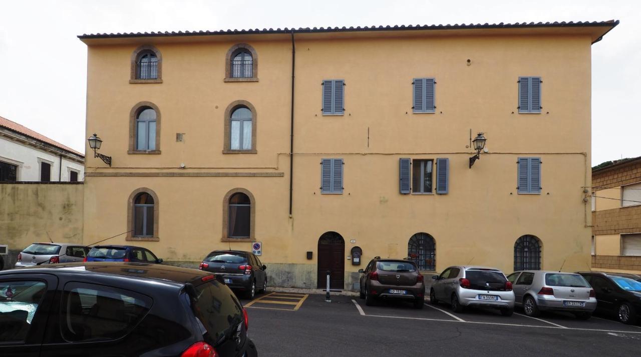 Отель Residenza Pitigliano Gens Petilia - Nuova Gestione Экстерьер фото