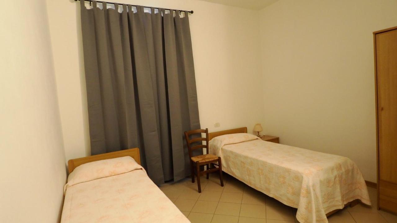 Отель Residenza Pitigliano Gens Petilia - Nuova Gestione Экстерьер фото